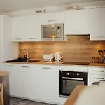 Cosy Dans Avec Piscine Apartment *