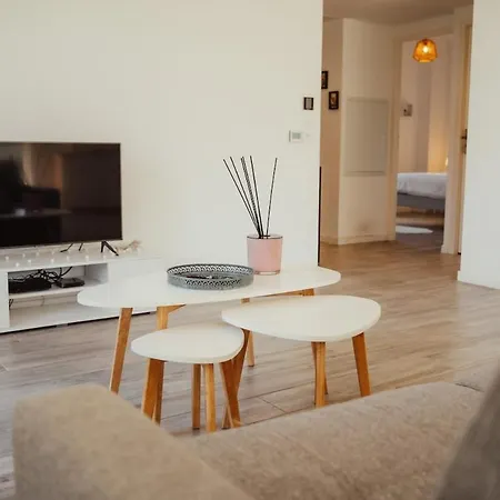 Cosy Dans Avec Piscine Lägenhet