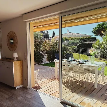 Apartment Cosy Dans Avec Piscine Sanary-sur-Mer